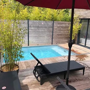 Hébergement de vacances Loft Privatise Avec Xxl Et Piscine Chauffee, Bruz