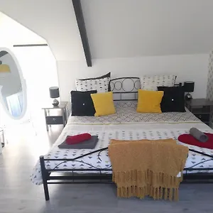Hébergement de vacances Super, Hénanbihen